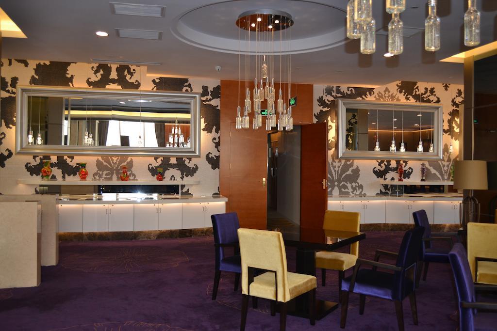 Angel Garden Hotel ฮูฮอต ภายนอก รูปภาพ